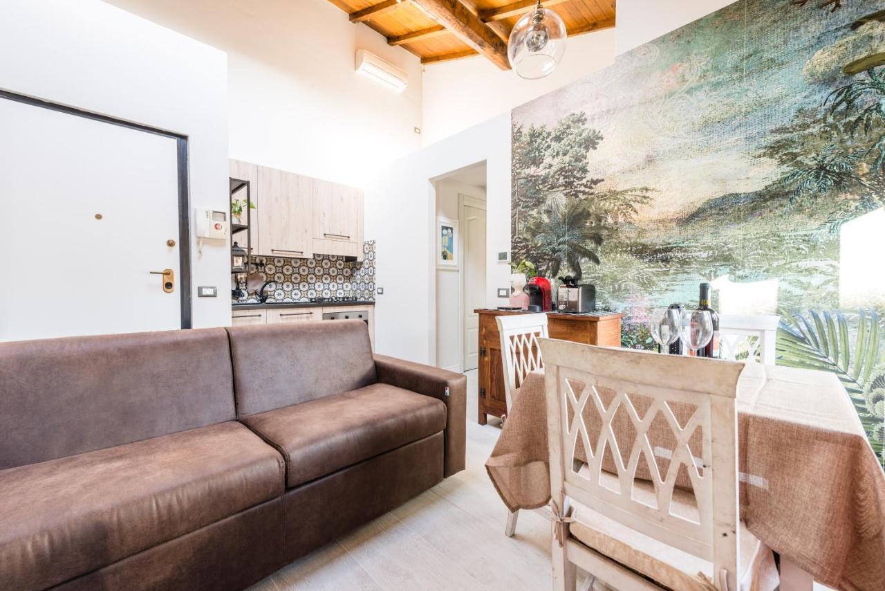 Gli Specchi Apartment *